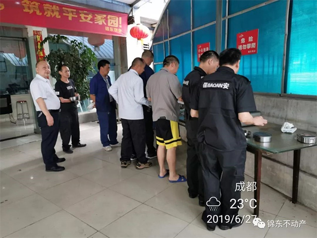 1593586132188022976.jpg 2.jpg